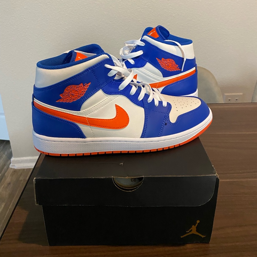 Air Jordan 1 Mid
Men's Shoes